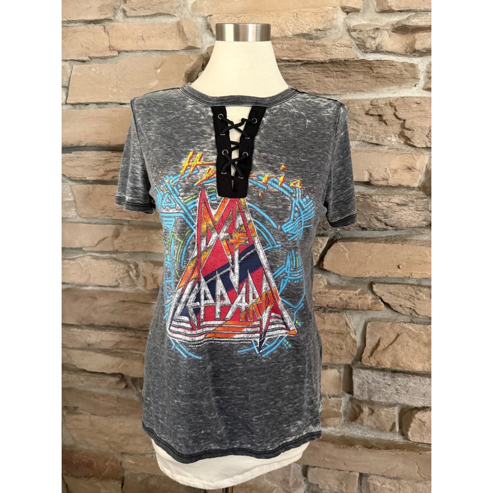 Rock & Republic Def Leppard Hysteria Lace Up Graphic T-Shirt Charcoal Gray Med